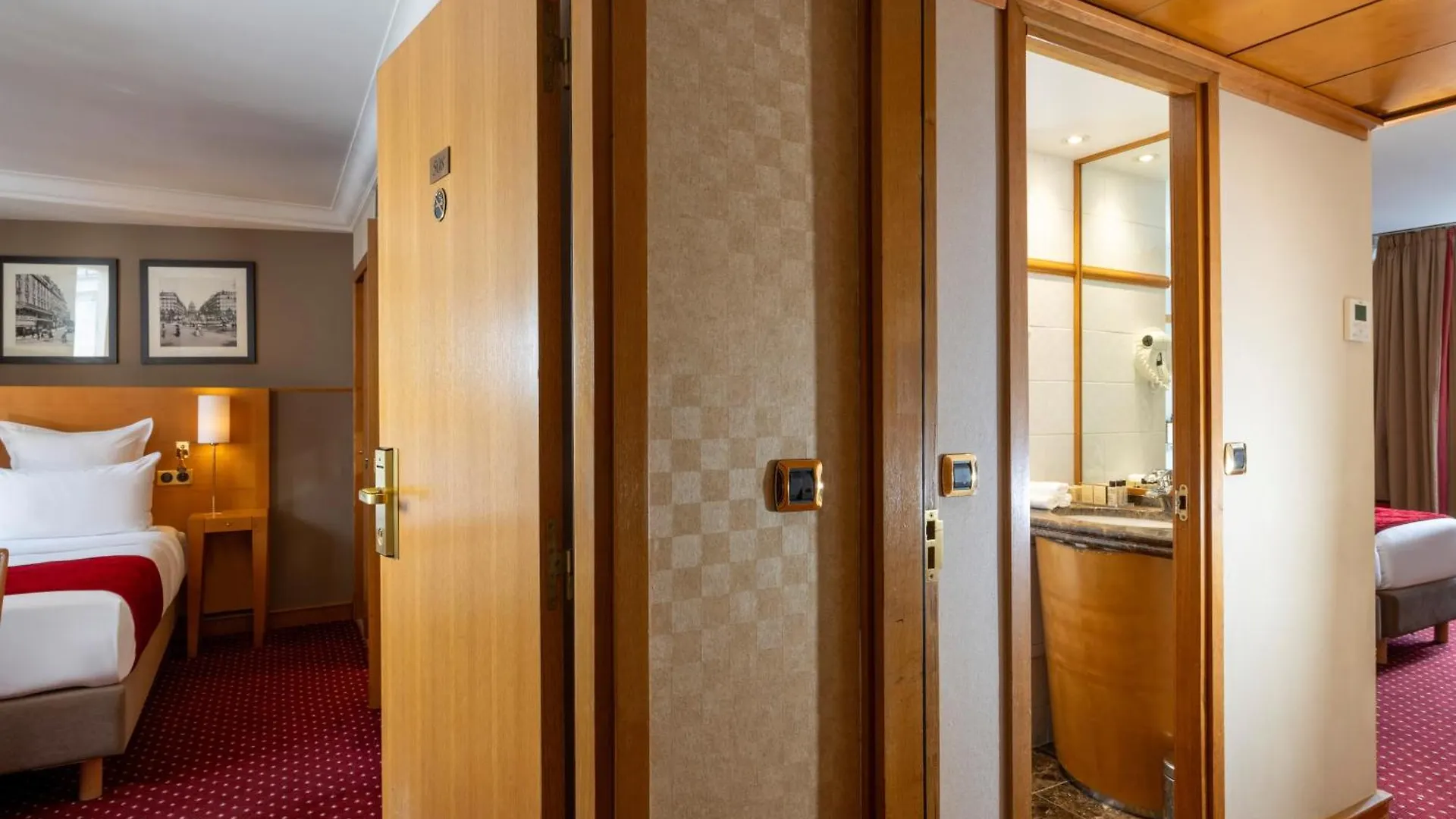 Hotel Royal Saint Michel Parigi 4*,  Francia